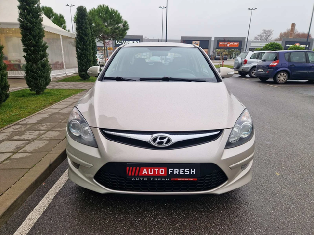 Hyundai I30 1.6 / 90 к.с - автомобили, коли, обяви за нови и употребявани 2
