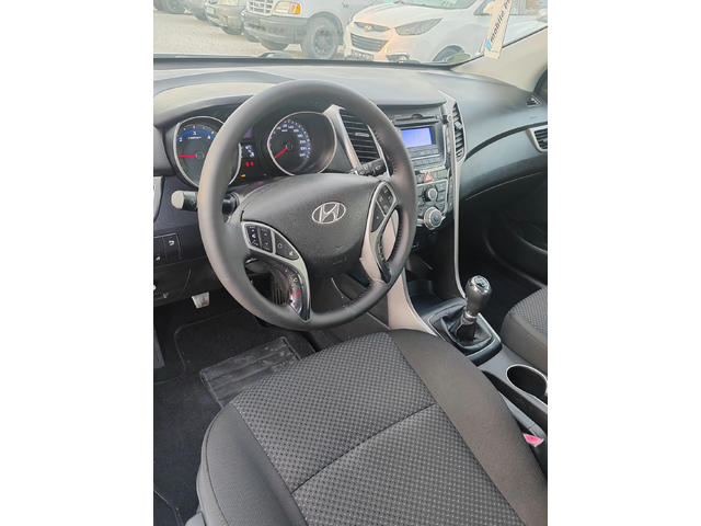 Hyundai I30 1.4, 90к.с. - автомобили, коли, обяви за нови и употребявани 10