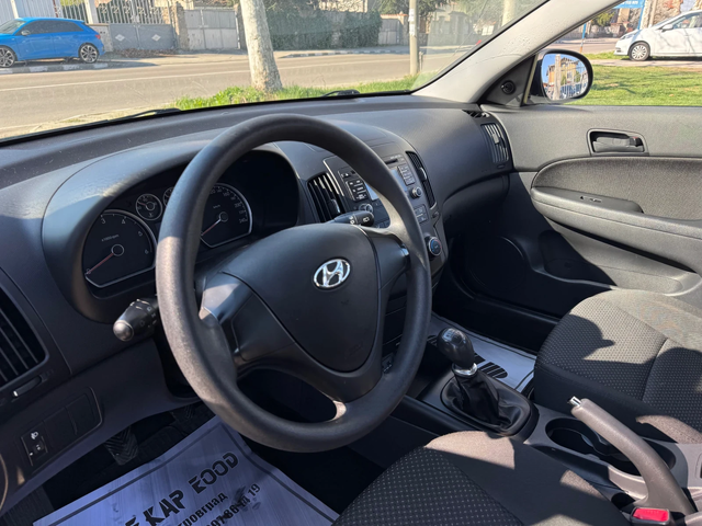 Hyundai I30 1.6 DIESEL AUSTRIA - автомобили, коли, обяви за нови и употребявани 14
