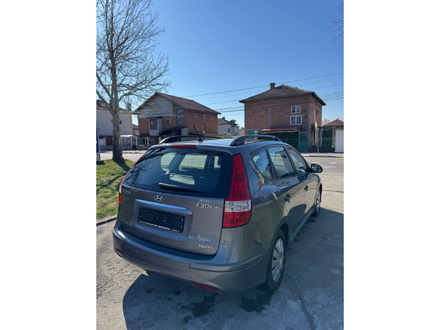Hyundai I30 1.6 DIESEL AUSTRIA - автомобили, коли, обяви за нови и употребявани 4