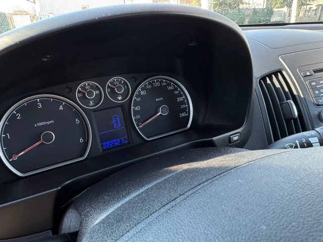 Hyundai I30 1.6 DIESEL AUSTRIA - автомобили, коли, обяви за нови и употребявани 9