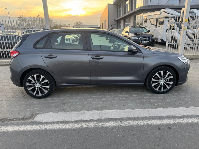 Hyundai I30 Automat - автомобили, коли, обяви за нови и употребявани 3