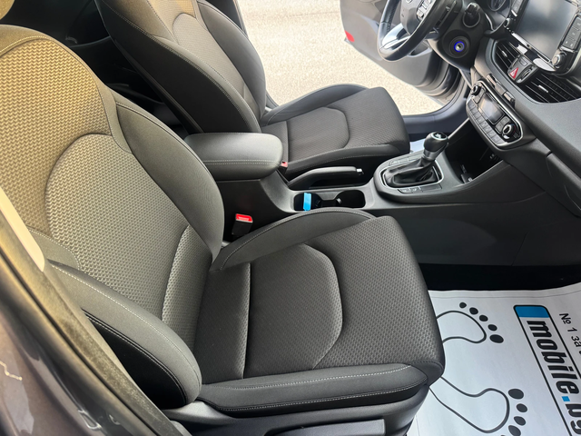 Hyundai I30 Automat - автомобили, коли, обяви за нови и употребявани 7