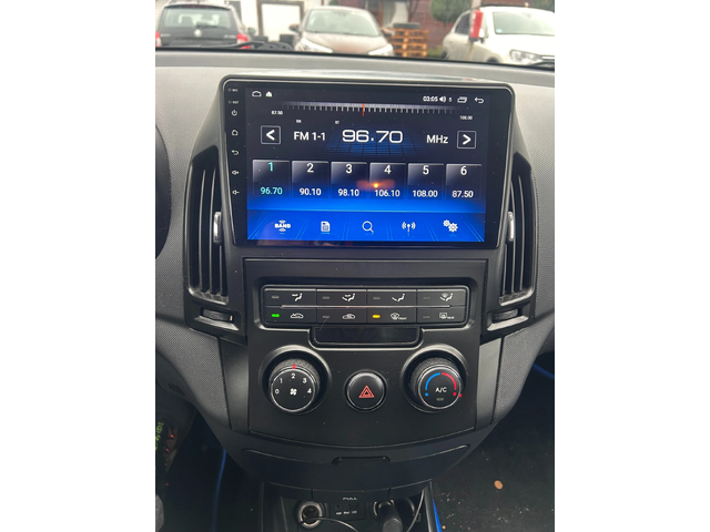 Hyundai I30 1.6CRDI NAVI/KAMERA EURO 4 - автомобили, коли, обяви за нови и употребявани 11