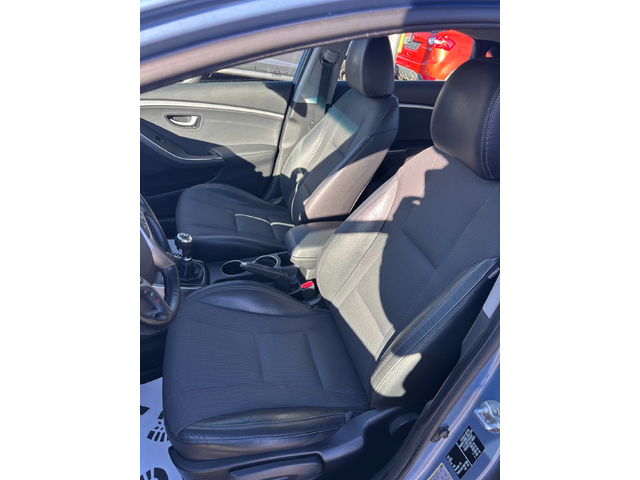 Hyundai I30 1.6CRDI KOJA EURO 5 - автомобили, коли, обяви за нови и употребявани 11