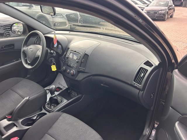 Hyundai I30 1.4i EURO 5 - автомобили, коли, обяви за нови и употребявани 9