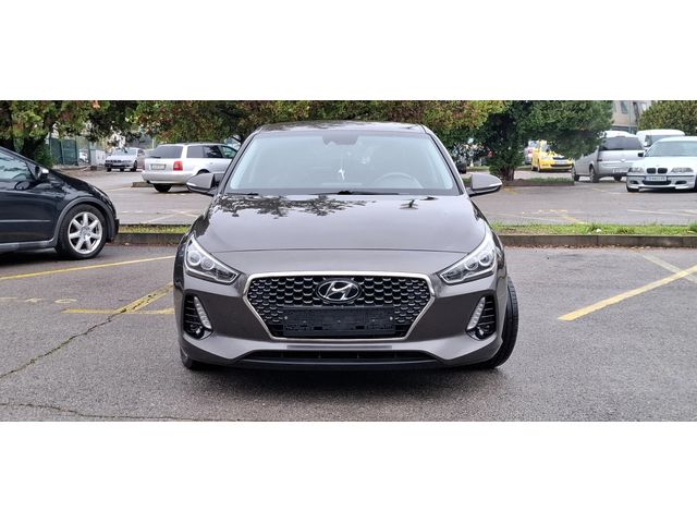 Hyundai I30 1.6 Euro 6 Moon rock Distronic Лимитирана!! - автомобили, коли, обяви за нови и употребявани 1