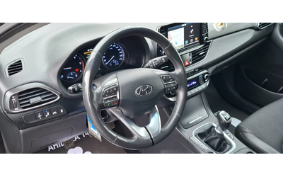 Hyundai I30 1.6 Euro 6 Moon rock Distronic Лимитирана!! - автомобили, коли, обяви за нови и употребявани 8