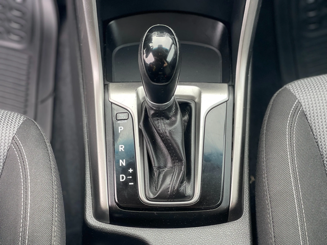 Hyundai I30 1.6i Automat - автомобили, коли, обяви за нови и употребявани 15