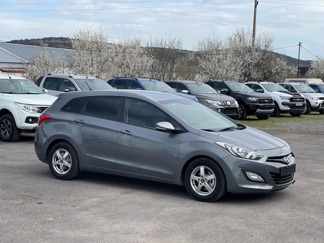 Hyundai I30 1.6i Automat - автомобили, коли, обяви за нови и употребявани 6