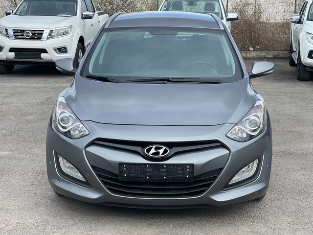Hyundai I30 1.6i Automat - автомобили, коли, обяви за нови и употребявани 8