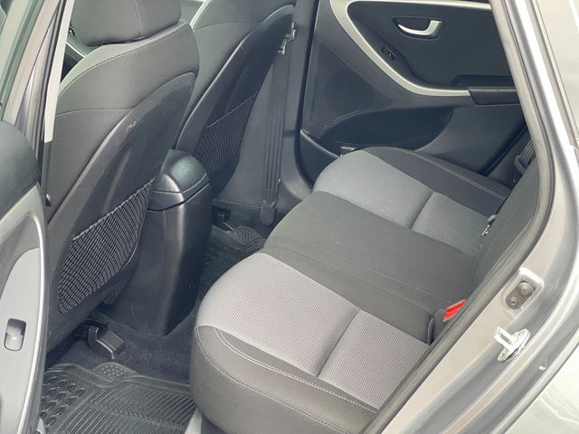 Hyundai I30 1.6i Automat - автомобили, коли, обяви за нови и употребявани 9