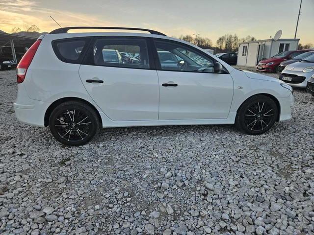 Hyundai I30 - автомобили, коли, обяви за нови и употребявани 1