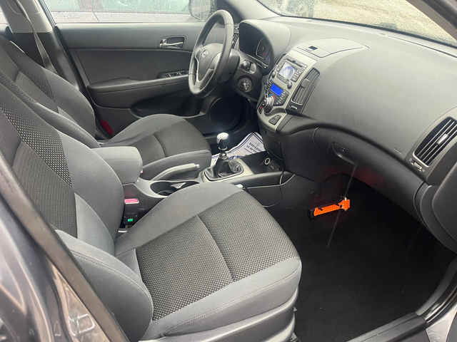 Hyundai I30 1.6i DOHC - автомобили, коли, обяви за нови и употребявани 6
