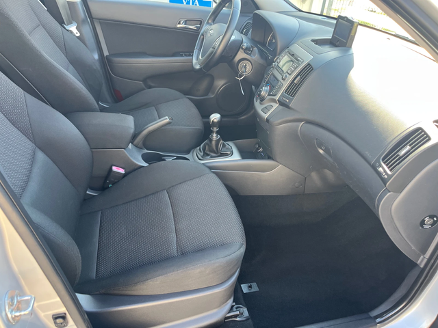 Hyundai I30 1.6i DOHC - автомобили, коли, обяви за нови и употребявани 10