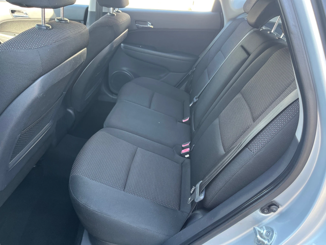 Hyundai I30 1.6i DOHC - автомобили, коли, обяви за нови и употребявани 13