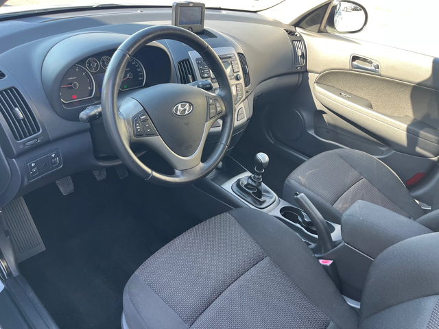Hyundai I30 1.6i DOHC - автомобили, коли, обяви за нови и употребявани 8