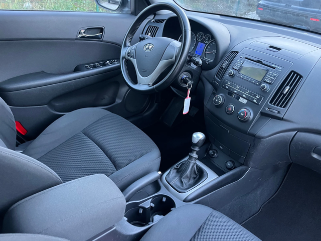 Hyundai I30 1.6i DOHC - автомобили, коли, обяви за нови и употребявани 10