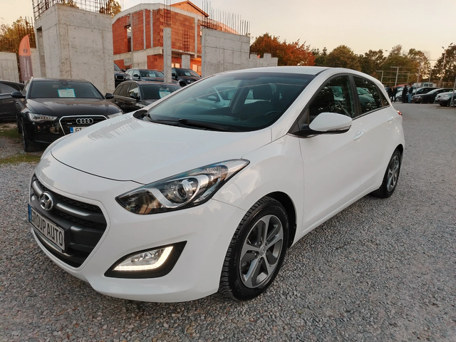 Hyundai I30 1.6CRDI-110к.с/АВТОМАТИК/КЛИМАТРОНИК /КАТО НОВА!!! - автомобили, коли, обяви за нови и употребявани 2