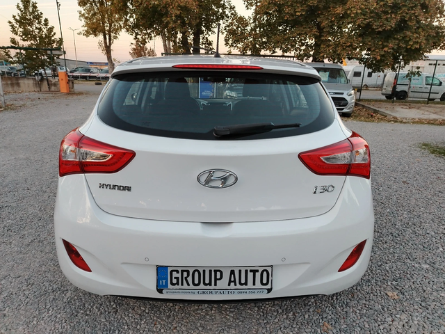 Hyundai I30 1.6CRDI-110к.с/АВТОМАТИК/КЛИМАТРОНИК /КАТО НОВА!!! - автомобили, коли, обяви за нови и употребявани 5