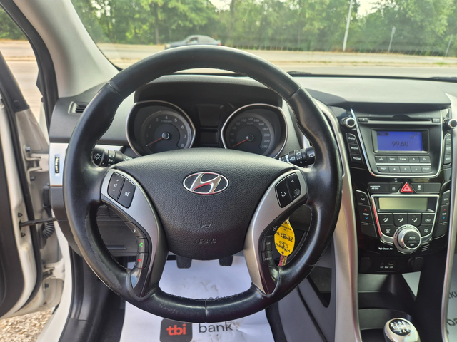 Hyundai I30 1.4i GAS - автомобили, коли, обяви за нови и употребявани 13