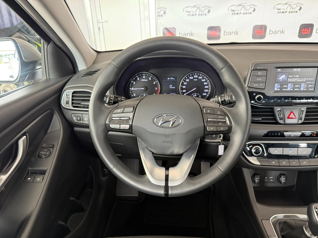 Hyundai I30 1.4I* 99к.с* 6ск* LED* СЕРВИЗНА КНИЖКА С ПЪЛНА ИСТ - автомобили, коли, обяви за нови и употребявани 10