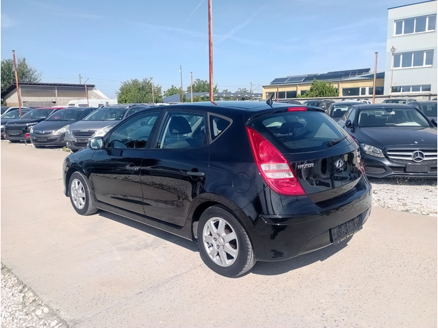 Hyundai I30 1.4, ФЕЙС, сервизна книжка - автомобили, коли, обяви за нови и употребявани 5