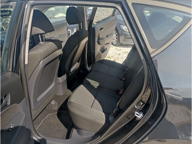 Hyundai I30 1.4, ФЕЙС, сервизна книжка - автомобили, коли, обяви за нови и употребявани 8