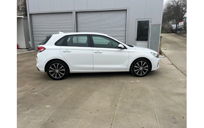 Hyundai I30 1.6 автомат - автомобили, коли, обяви за нови и употребявани 6