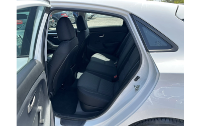 Hyundai I30 1.4CRDI* 90к.с* LED* - автомобили, коли, обяви за нови и употребявани 13