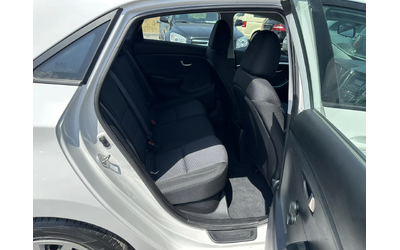 Hyundai I30 1.4CRDI* 90к.с* LED* - автомобили, коли, обяви за нови и употребявани 14