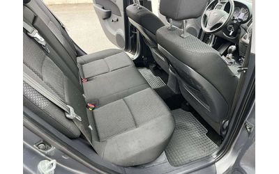 Hyundai I30 1.6CRDI 90кс 6 СКОРОСТИ АВТОПИЛОТ КЛИМАТРОНИК - автомобили, коли, обяви за нови и употребявани 9