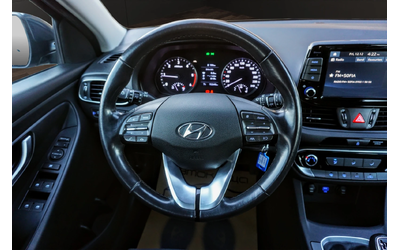 Hyundai I30 1.6 CRDI SW COMFORT - автомобили, коли, обяви за нови и употребявани 10
