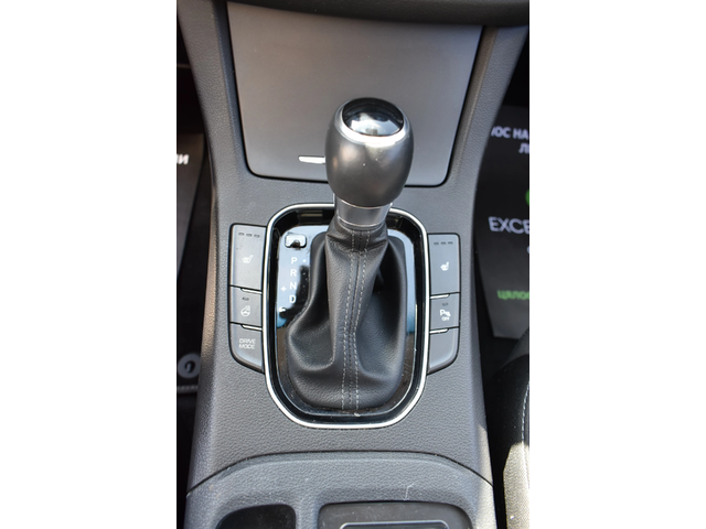 Hyundai I30 1.6D* AUTOMAT - автомобили, коли, обяви за нови и употребявани 13