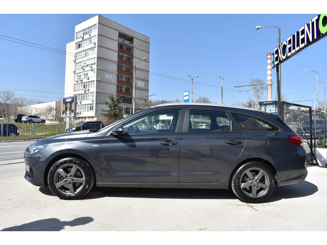 Hyundai I30 1.6D* AUTOMAT - автомобили, коли, обяви за нови и употребявани 1