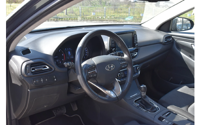 Hyundai I30 1.6D* AUTOMAT - автомобили, коли, обяви за нови и употребявани 7