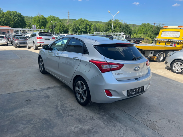 Hyundai I30 1.6crdi * Navi* * Nova* UNIKAT* - автомобили, коли, обяви за нови и употребявани 5