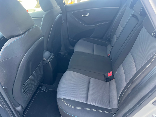 Hyundai I30 1.6crdi * Navi* * Nova* UNIKAT* - автомобили, коли, обяви за нови и употребявани 8