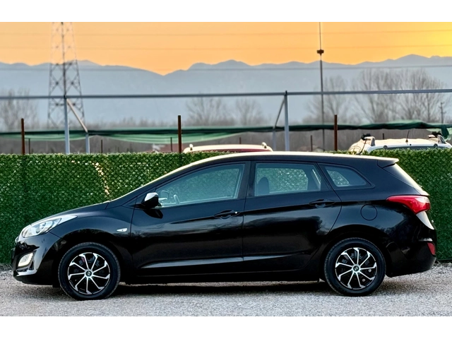 Hyundai I30 1.6CRDi EURO 6 - автомобили, коли, обяви за нови и употребявани 2
