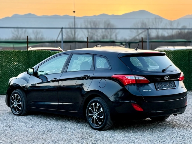 Hyundai I30 1.6CRDi EURO 6 - автомобили, коли, обяви за нови и употребявани 3