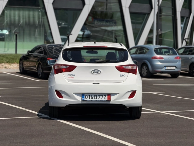 Hyundai I30 1.4Бензин-лизинг през Уникредит - автомобили, коли, обяви за нови и употребявани 6