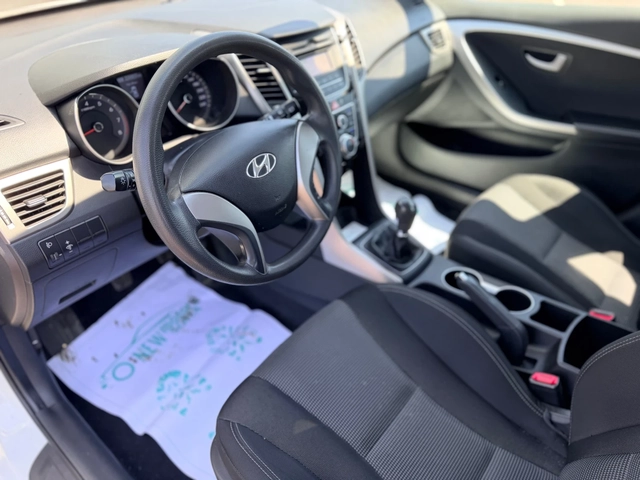 Hyundai I30 1.4Бензин-лизинг през Уникредит - автомобили, коли, обяви за нови и употребявани 9