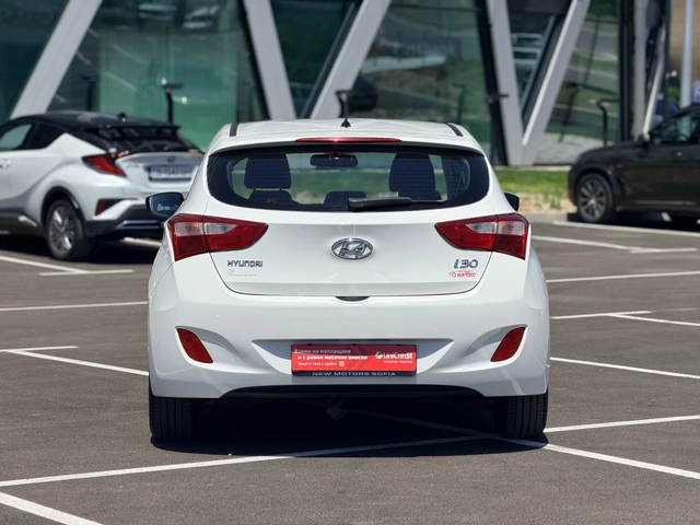 Hyundai I30 1.4 Бензин-Лизинг първа вноска 2300 евро - автомобили, коли, обяви за нови и употребявани 6