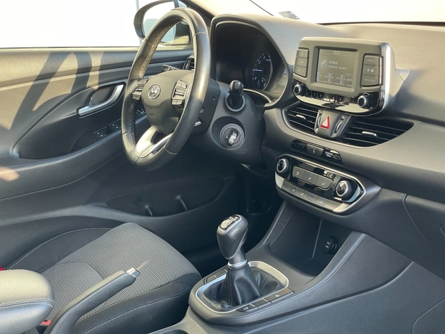 Hyundai I30 Върнат от Лизинг - автомобили, коли, обяви за нови и употребявани 9