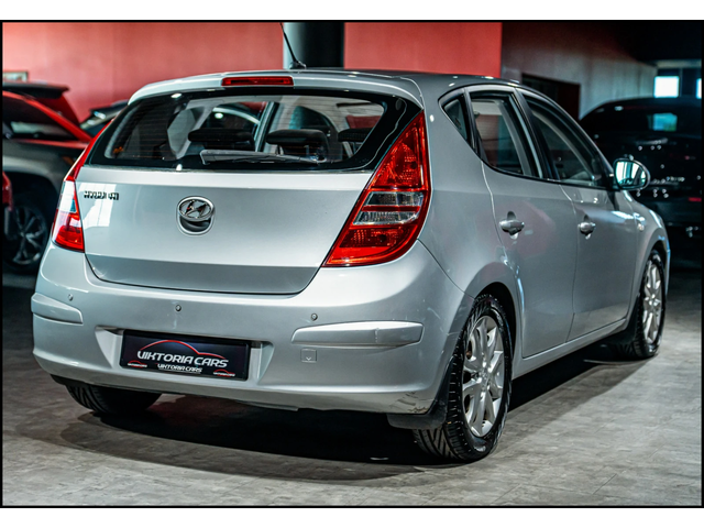 Hyundai I30 Hyundai I30  - автомобили, коли, обяви за нови и употребявани 5