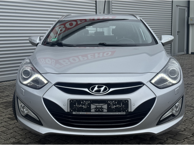 Hyundai I40 1, 7crdi 136ps, клима, аутохолд, подгрев, мулти, евро 5 - автомобили, коли, обяви за нови и употребявани 1