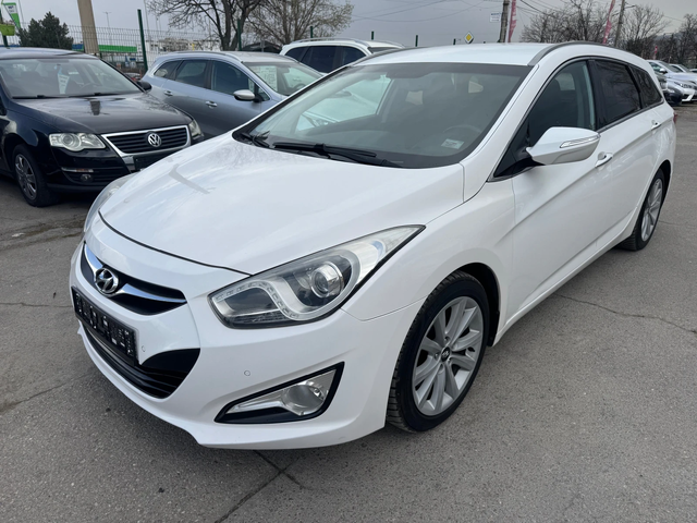 Hyundai I40, 2013 г., 198230 км, 136 к.с. - автомобили, коли, обяви за нови и употребявани 0