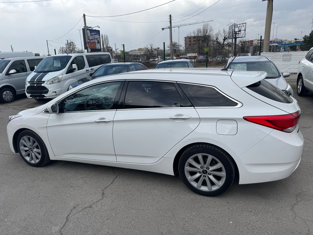 Hyundai I40, 2013 г., 198230 км, 136 к.с. - автомобили, коли, обяви за нови и употребявани 6