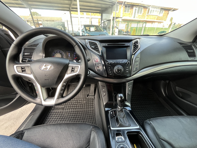 Hyundai I40 2.0 Premium - автомобили, коли, обяви за нови и употребявани 12
