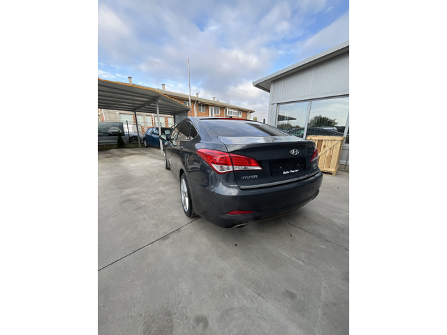 Hyundai I40 2.0 Premium - автомобили, коли, обяви за нови и употребявани 18